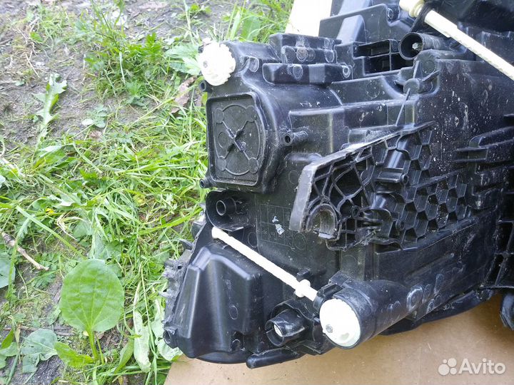 Фара левая Skoda Kodiaq LED