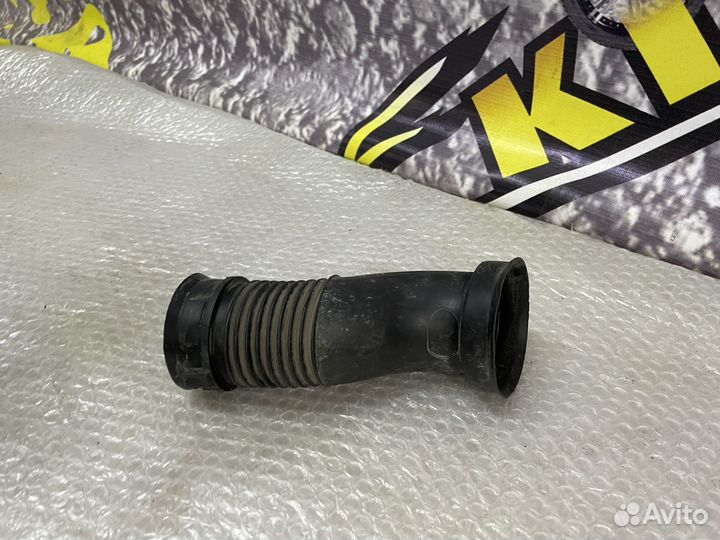 Патрубок воздушного фильтра Astra H G Астра Н