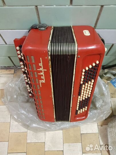 Баян Искра 1959 года