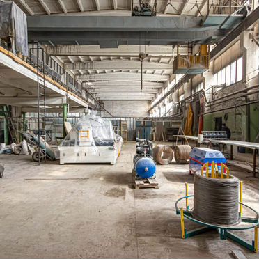 Производственно-складское помещение, 2500 м²