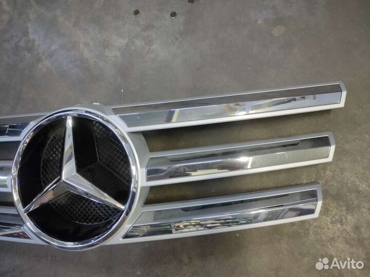 Решетка радиатора X164 GL оригинал рестайлинг