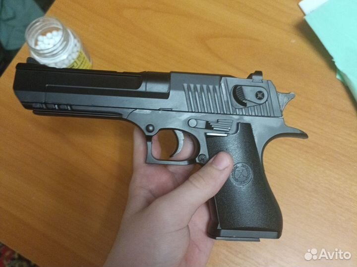 Детский железно-пластиковый пистолет