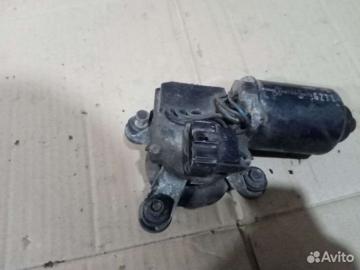 Мотор дворников Mazda Capella