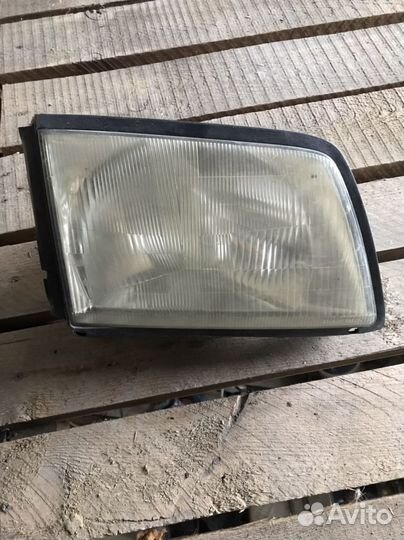 Фара Мазда Бонго