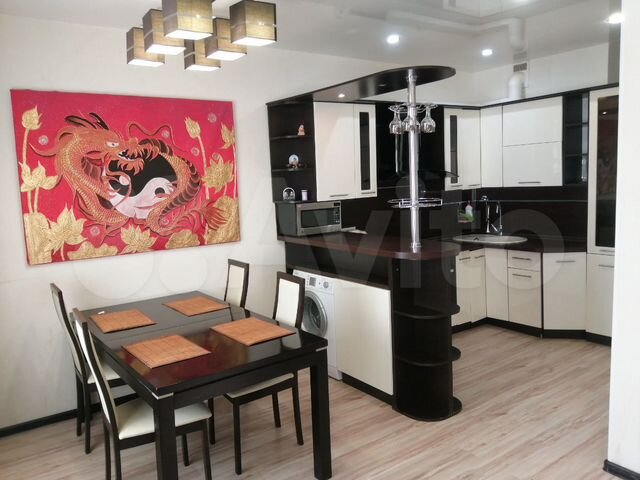 2-к. квартира, 70 м², 8/14 эт.