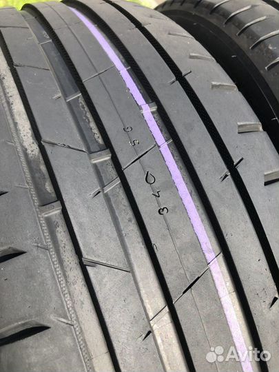 Nokian Tyres Hakka Black 2 SUV 235/55 R19 105W