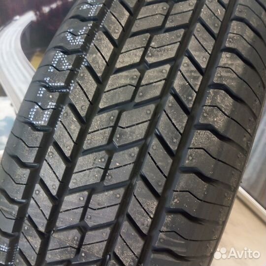 Yokohama Geolandar G033V 215/70 R16 100