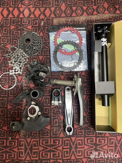 Race face, shimano, sram, maxxis