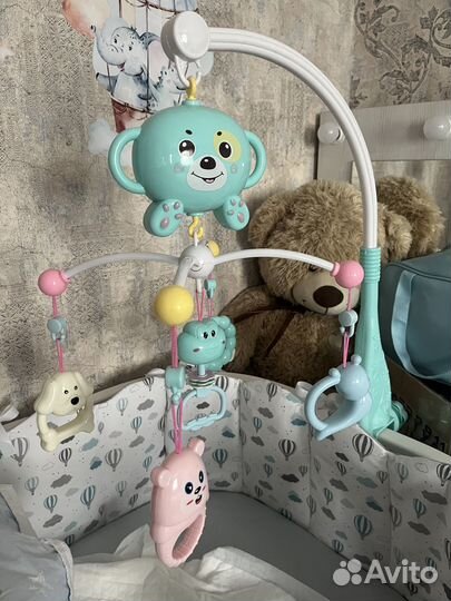 Детский мобиль на кровать