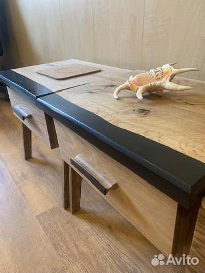 Тумбочка прикроватная из массива дерева в наличии