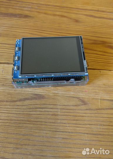 Raspberry Pi 3 Model B + 3,2 Waveshare LCD Display