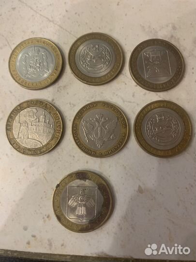 Юбилейные монеты