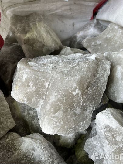 Соль лизунец для животных глыба