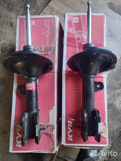 Амортизаторы передние Санта Фе 2