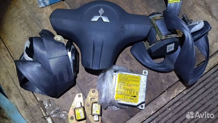 Mitsubishi Colt 2003 г(кольт)z25a, безопасность