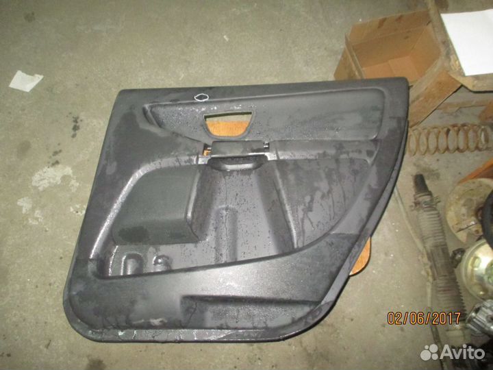 Обшивка двери задней правой Volvo XC90 Вольво