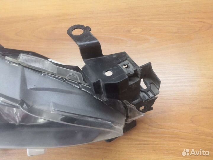 Фара правая Mazda 3 BM 13-16