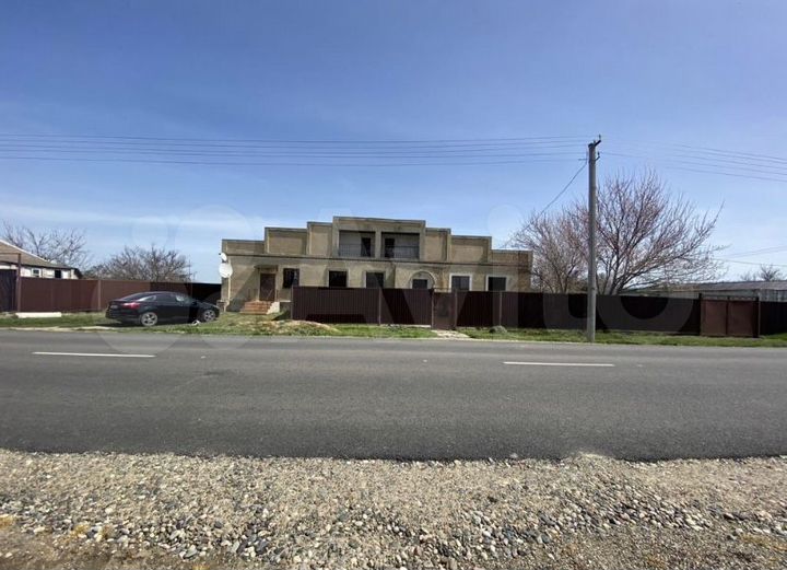 Дом 288,1 м² на участке 15 сот.