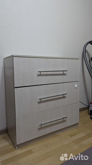 Шкафы и комоды бу