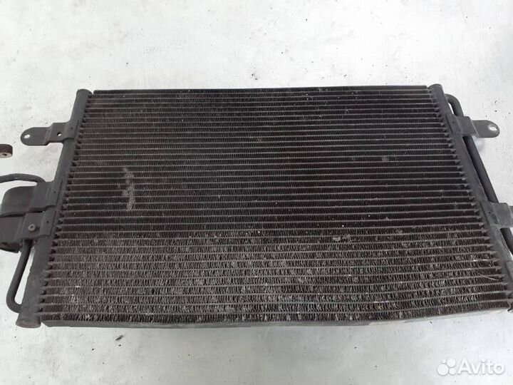 Радиатор кондиционера Volkswagen Bora 2001