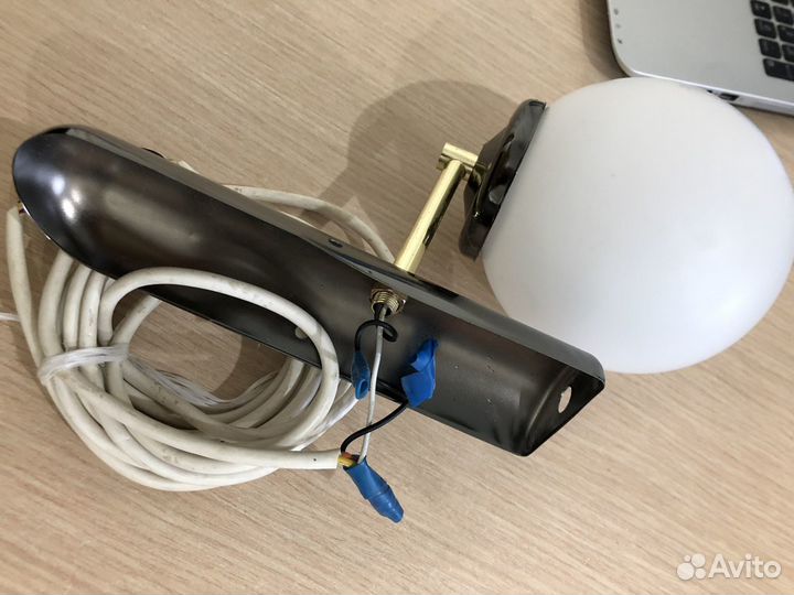 Лампа Бра настенная со шнуром и вилкой круглая