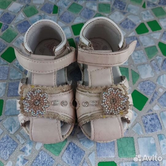 Босоножки для девочки