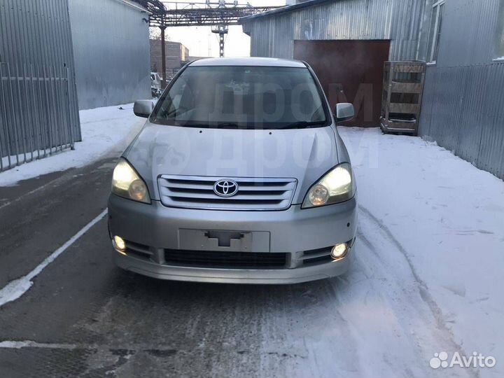Toyota Ipsum ACM21W 2002 г. цвет 1С0 в разбор