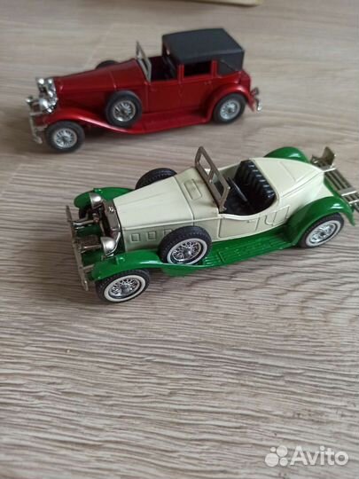 Коллекционные модельки автомобилей 1:43