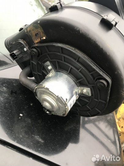 Корпус мотора печки Chevrolet Niva