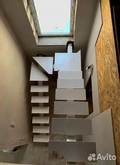 Лестница из листового металла