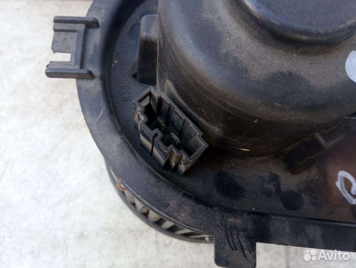 Моторчик печки Volkswagen Golf 4 1J1819021A