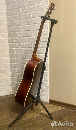 Стойка для гитары