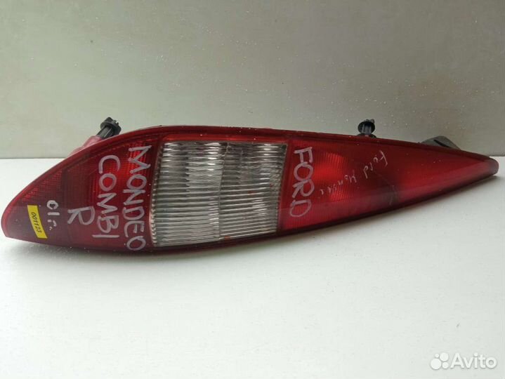 Фонарь задний правый Ford Mondeo 3