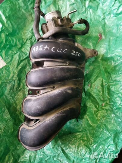 Коллектор впускной Тойота Авенсис Т250