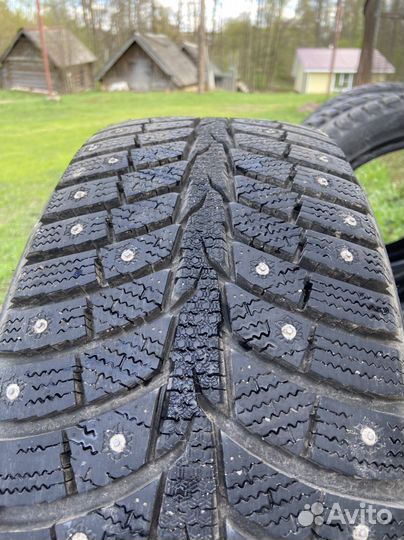 Laufenn I Fit Ice LW 71 215/45 R17