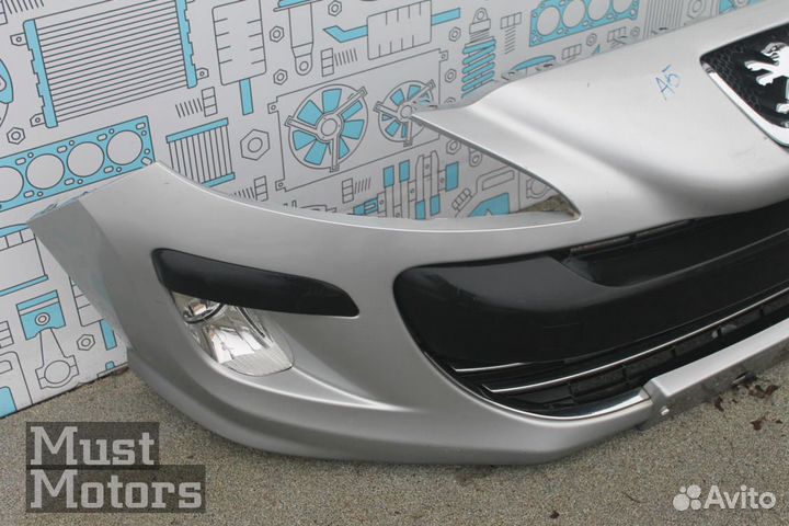 Бампер передний Peugeot 308 2007-14 в сборе
