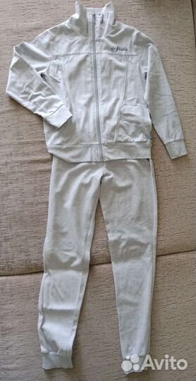 Спортивный костюм для девочки 134 см