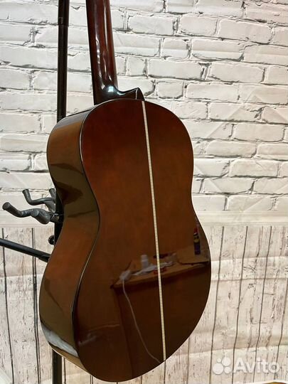 Классическая гитара + чехол