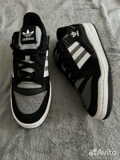 Кроссовки adidas forum low