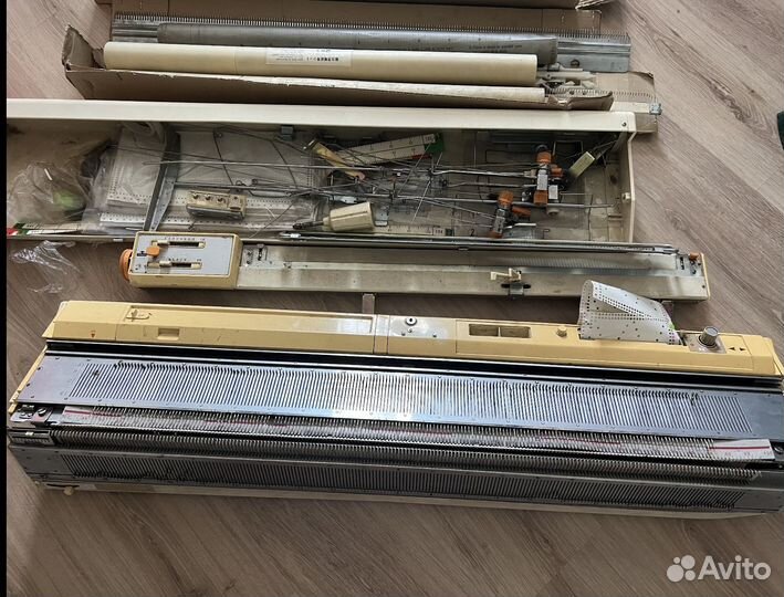 Вязальная машина Brother Simac KH860