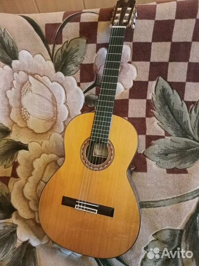 Испанская классическая гитара Prudencio Saez 28