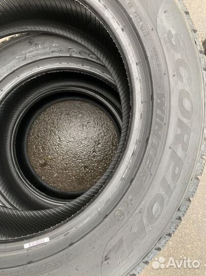 Pirelli Scorpion Winter RFT 255/55 R18 109H