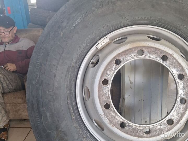 Продам резину 385 65 р22.5