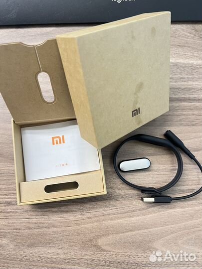 Умный браслет Xiaomi xmsh01HM