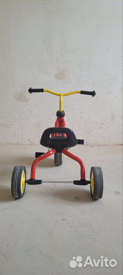 Трехколесный велосипед