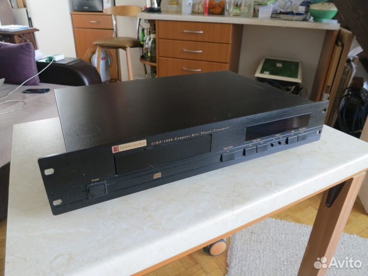 CD-проигрыватель Parasound CD/P-1000