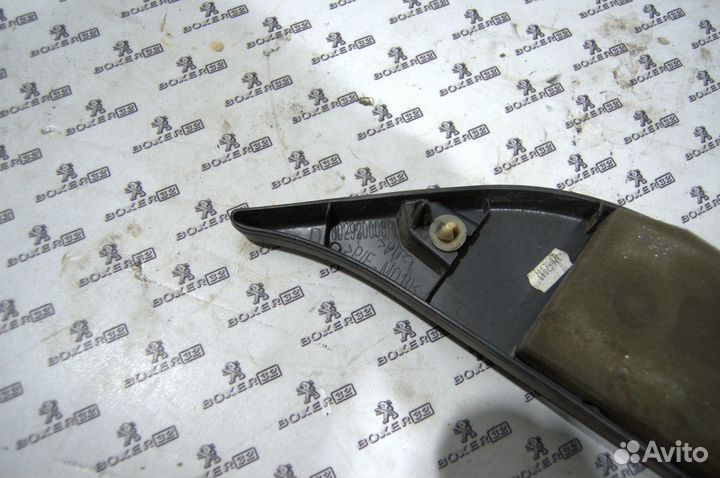 Крышка зеркала внутренняя правая Master3