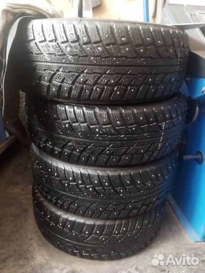 Kumho 722 225/65 R17