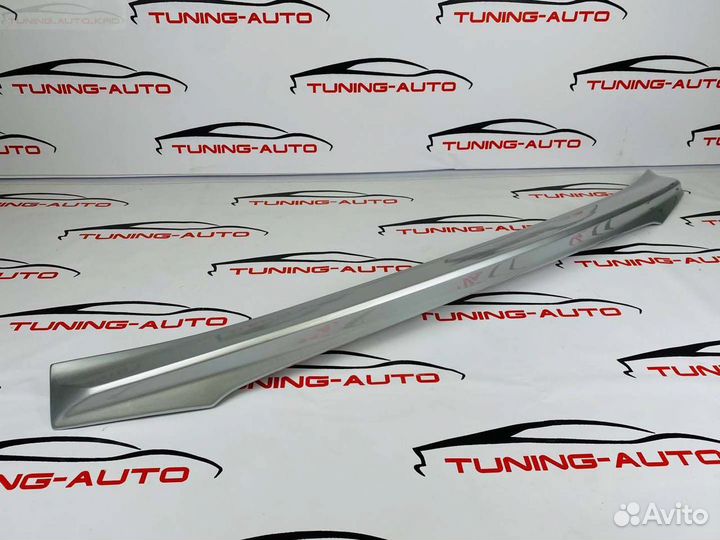 Спойлер под стекло Lexus LX570 O1717