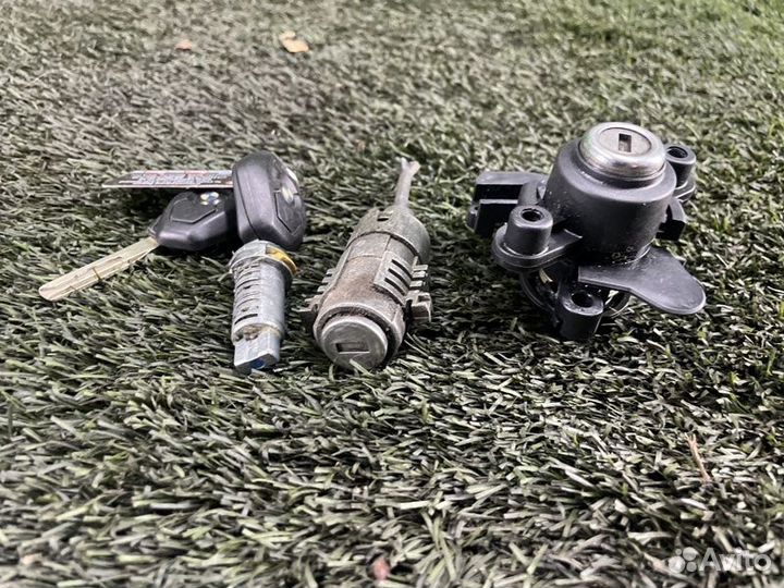 Комплект личинок с ключом Bmw 5 E60 M54B30 2003